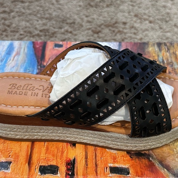Bella Vita Women's Made in Italy Exa-Italy Wedge Sandal, Black Leather, US 6 - Picture 2 of 7